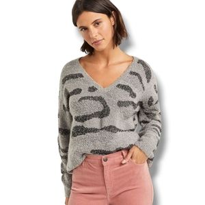 Reitmans Women's Oversized Animal Print Wool Blend Cozy Knit Sweater Gray